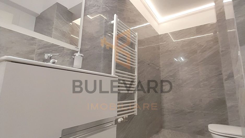 Penthouse de lux 150 mp utili + 200 mp terasa + 2 parcari subterane - Poză 7