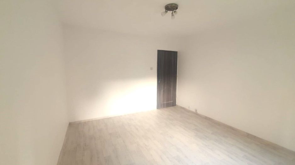 Exclusivitate - Imobil la cheie, ideal birouri sau locuință, la prima închiriere - Poză 14