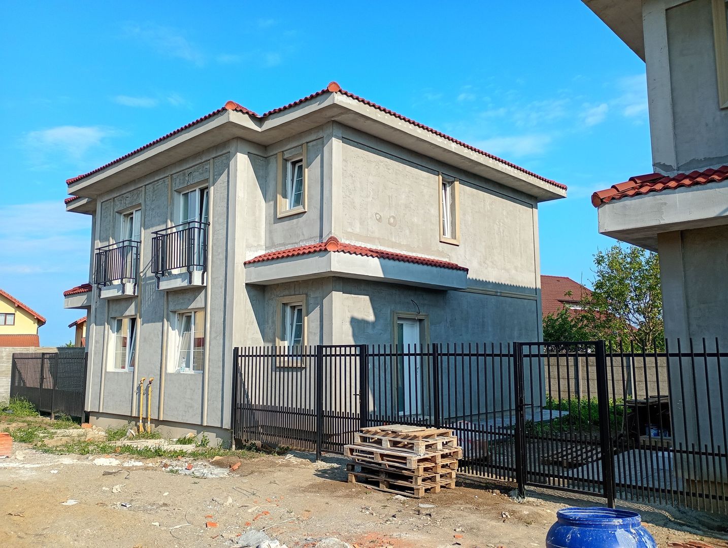 Sanandrei, Duplex pe Etaj, Drum asfaltat - Poză 1