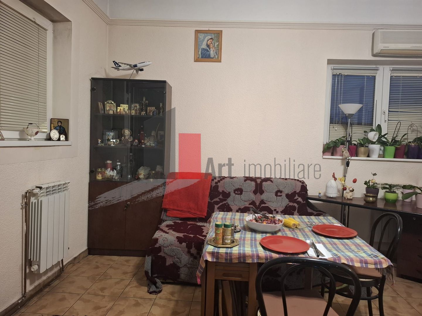 Apartament in vila Grivita-Basarab, 1500 EURO/MP UTIL,  LOC DE PARCARE - Poză 1