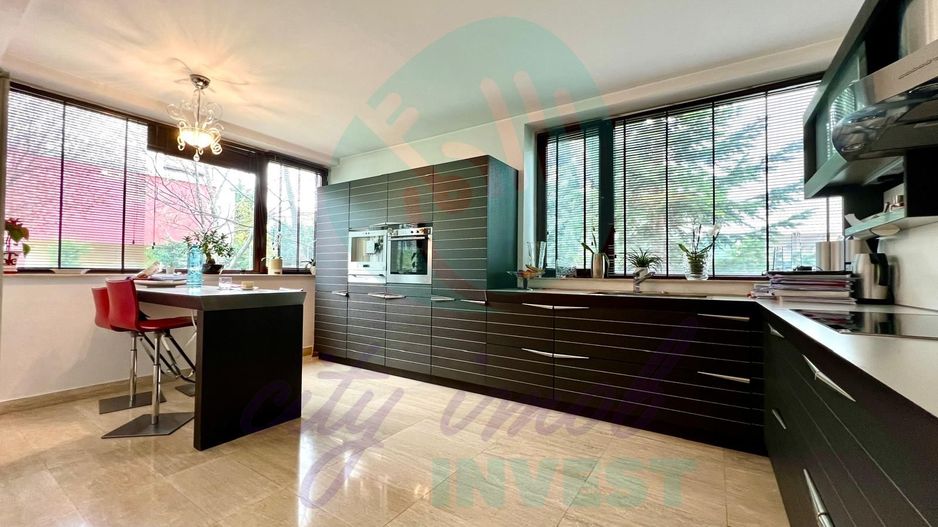 Vila individuala 12 camere Iancu Nicolae- Jolie Ville - Poză 5