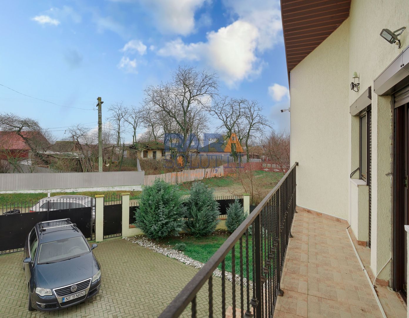 Casă cu 3 dormitoare și 2600 mp teren - Poză 12