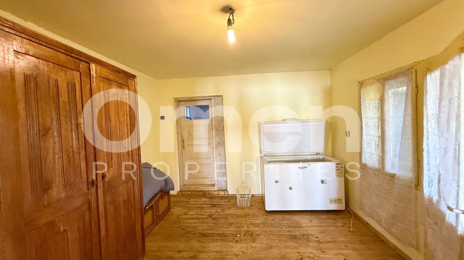 Casă la țară cu șură și grajd, în Vălenii Lăpușului – priveliște panoramică - Poză 11