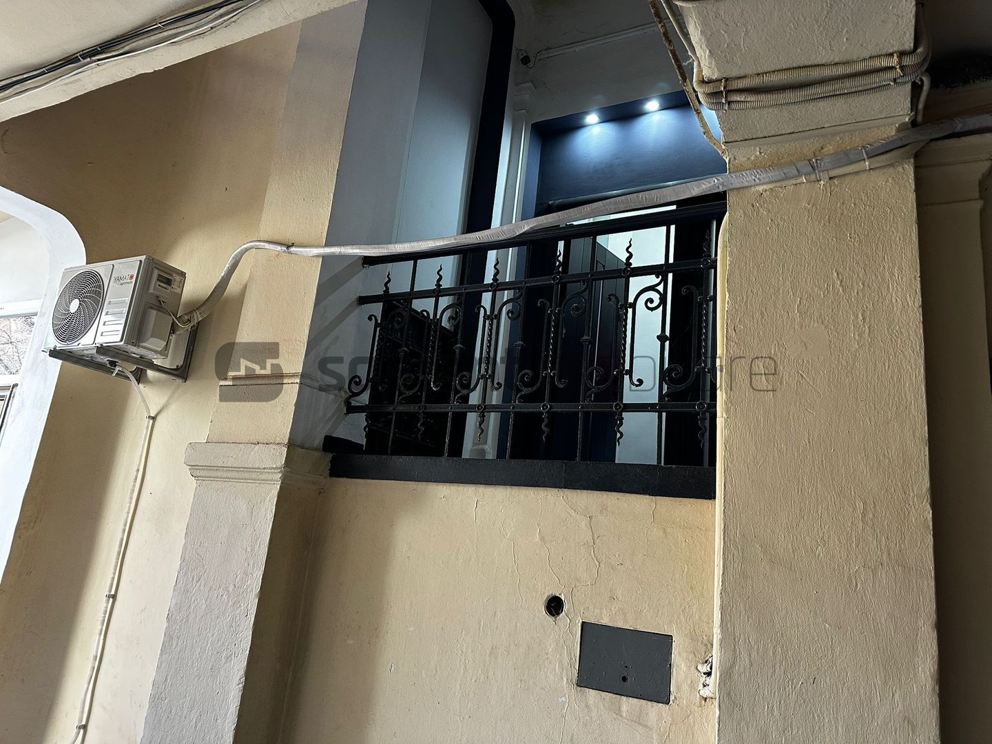 Apartament la casa cu 4 camere si acces auto, ultracentral - Poză 16