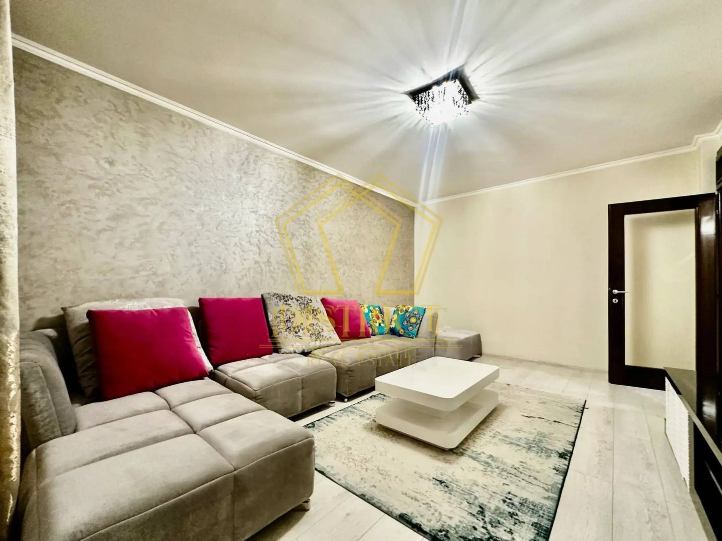 Apartament spatios cu 4 camere I Lipovei | Iulius Town - Poză 1