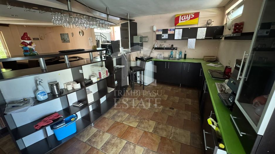 DE INCHIRIAT - SPATIU COMERCIAL CHIAR IN FATA PRIMARIEI SNAGOV - Poză 12
