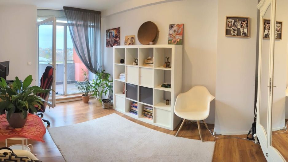 Apartament spatios 100 mp cu lift si 50 mp de terase - Poză 14