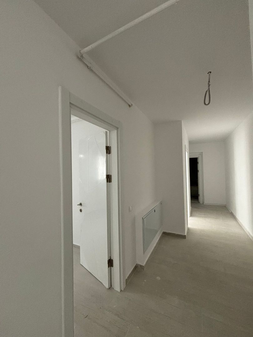 APARTAMENT 3 CAMERE POZITIE IDEALA LANGA METROU TECLU - Poză 1
