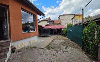 De Vânzare sau Închiriere – Imobil Versatil cu 2 Clădiri zona Cetate - Poză 6