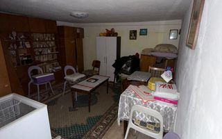 Casă + 2129 mp teren, zonă liniștită, Goruni, Iași – 76.000 euro - Poză 9