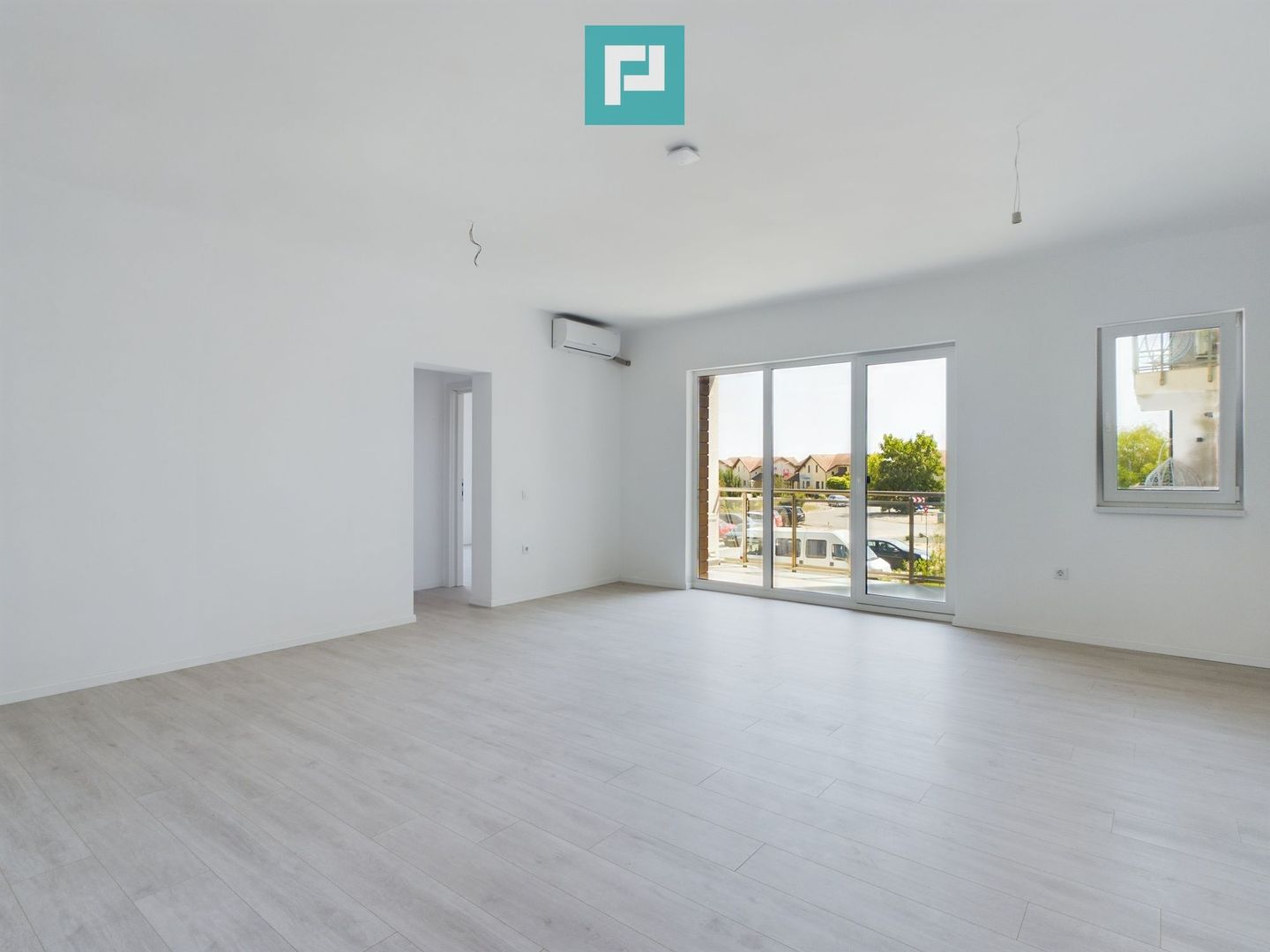 Apartament unicat cu 3 camere în Via Carmina - Poză 3