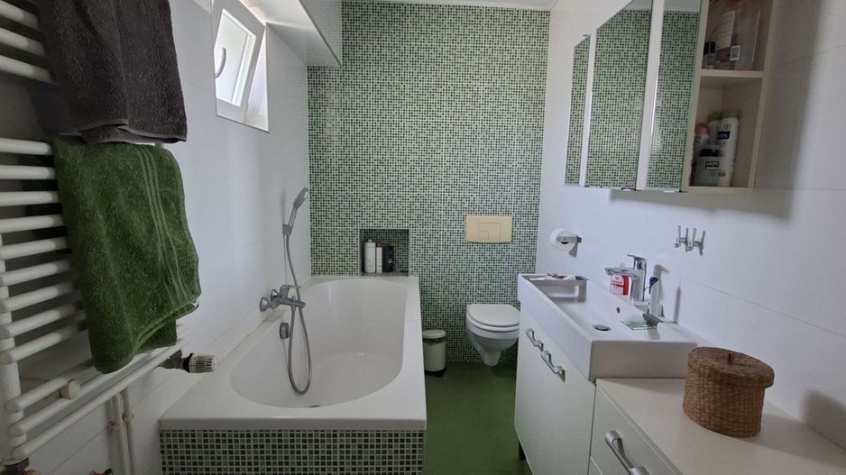 Apartament cu 4 camere si scara interioara - zona Judeatan - Poză 23