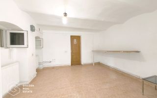 Spatiu langa Piata Catedralei, intrare din strada, str. Vasile Goldis - Poză 3