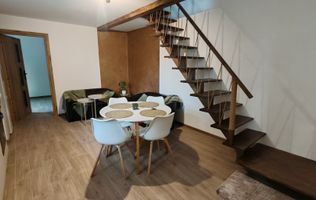 Apartament tip Casa 4 camere strada Carpatilor,totul nou.