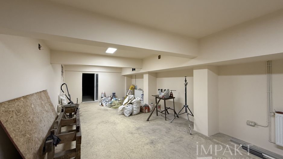 Spatiu de 450 m2 Piata Cipariu, ideal depozit curierat, arhivare, etc - Poză 6
