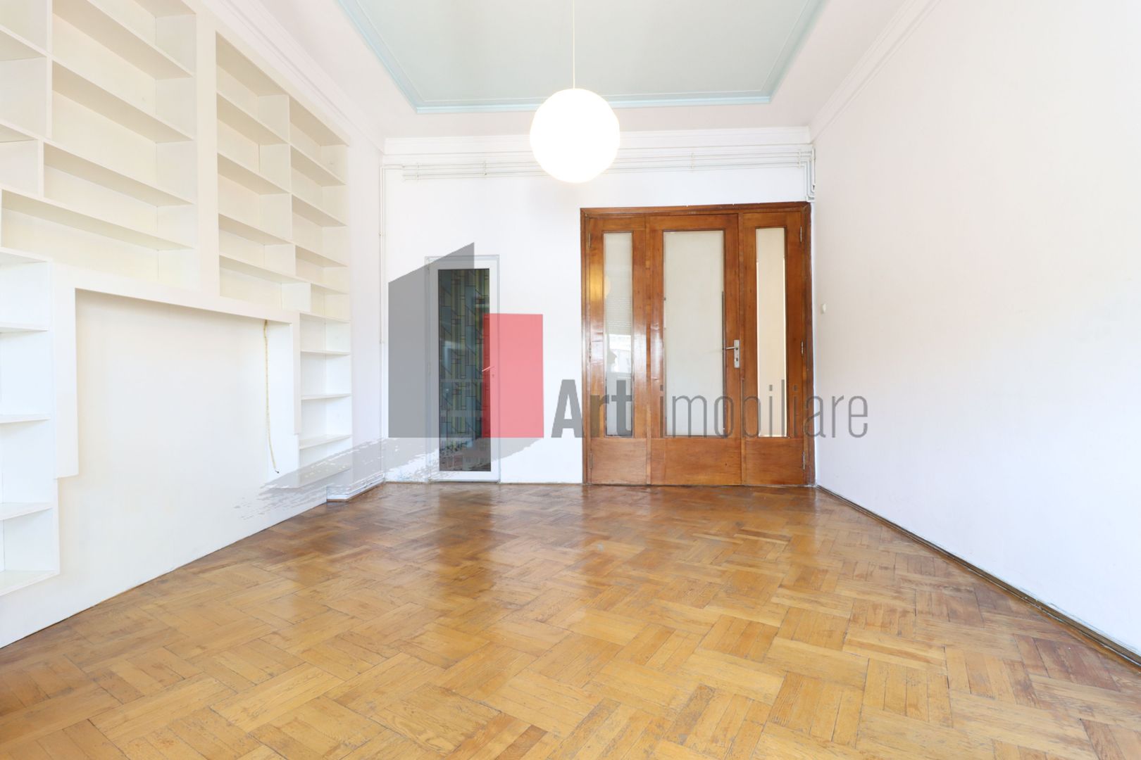 Apartamentul "DEKORA", bloc Art Deco, interior compartimentat de exceptie - Poză 21