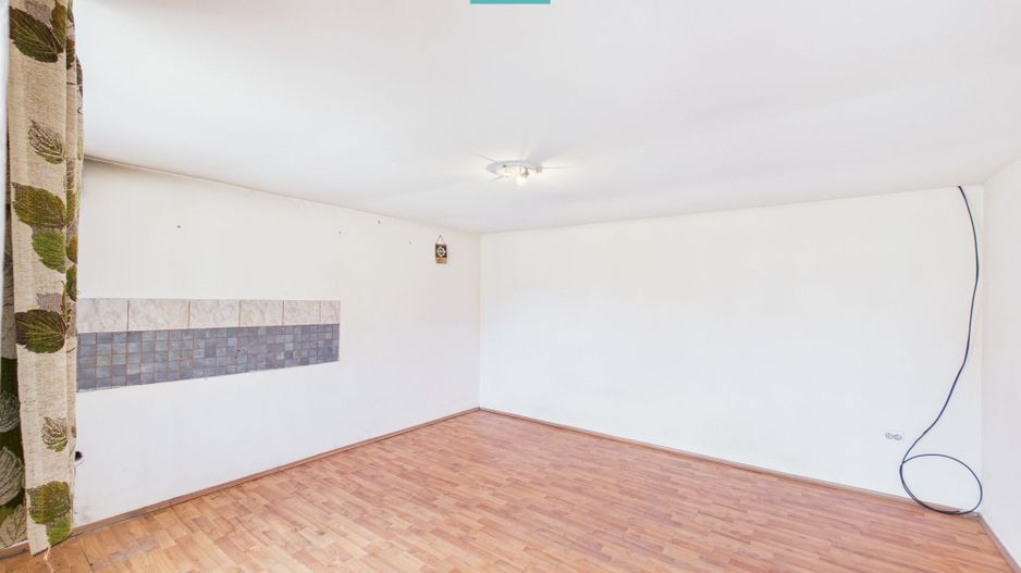 Casă cu 7 camere, teren generos in  Vladimirescu - Poză 8