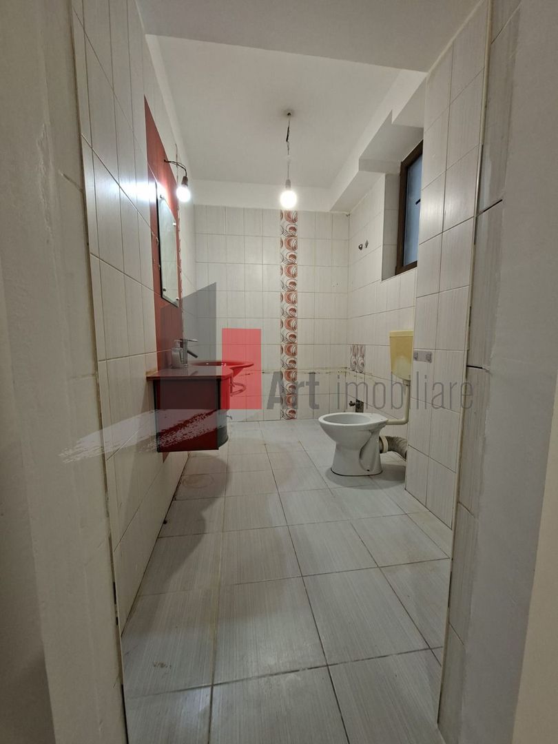 Vânzare apartament semidecomandat 2 camere Metalurgiei - Poză 11