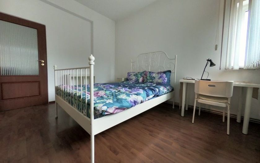 Apartament compact cu doua camere, zona Mosilor- bulevardul Carol - Poză 1