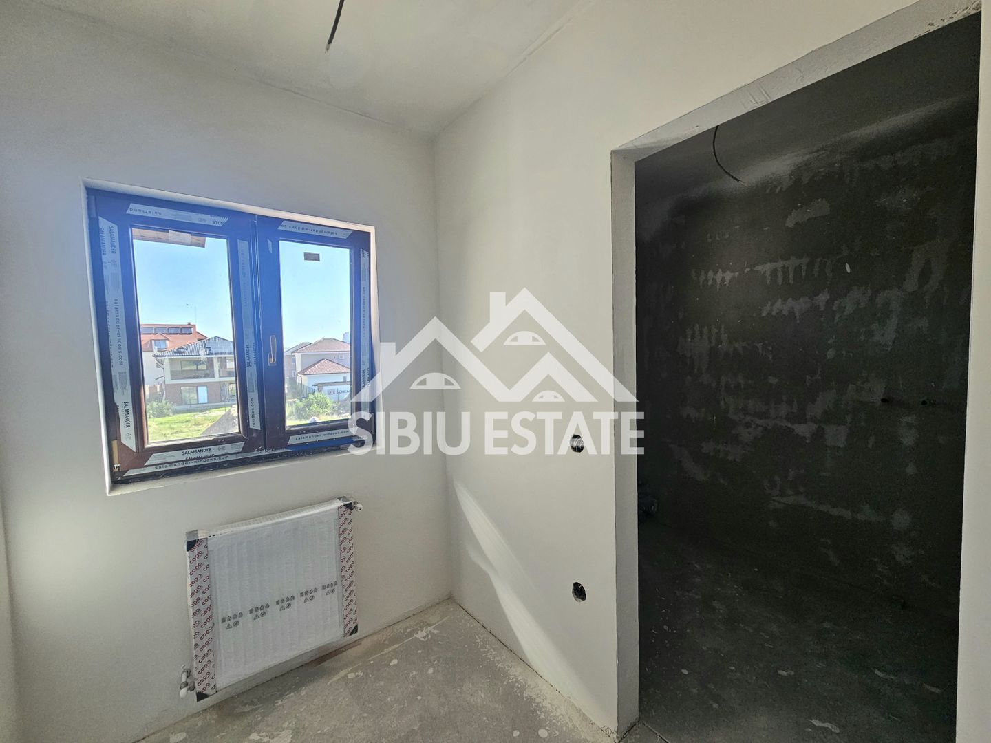 Casa noua 4 dormitoare, spatiu bun pentru familie - Poză 20