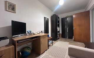 Apartament 3 camere, semidecomandat, Str Rahovei, Sibiu - Poză 2