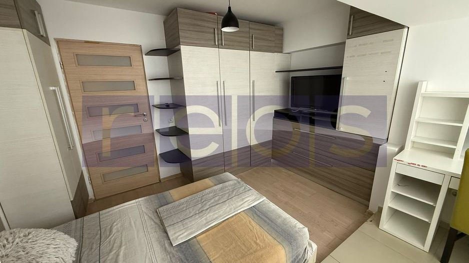 VANZARE 3 CAMERE DECOMANDAT - Poză 8