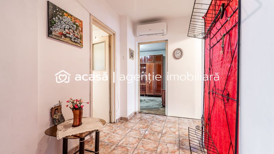 Apartament cu 4 camere decomandat cu vedere panoramica - Poză 3