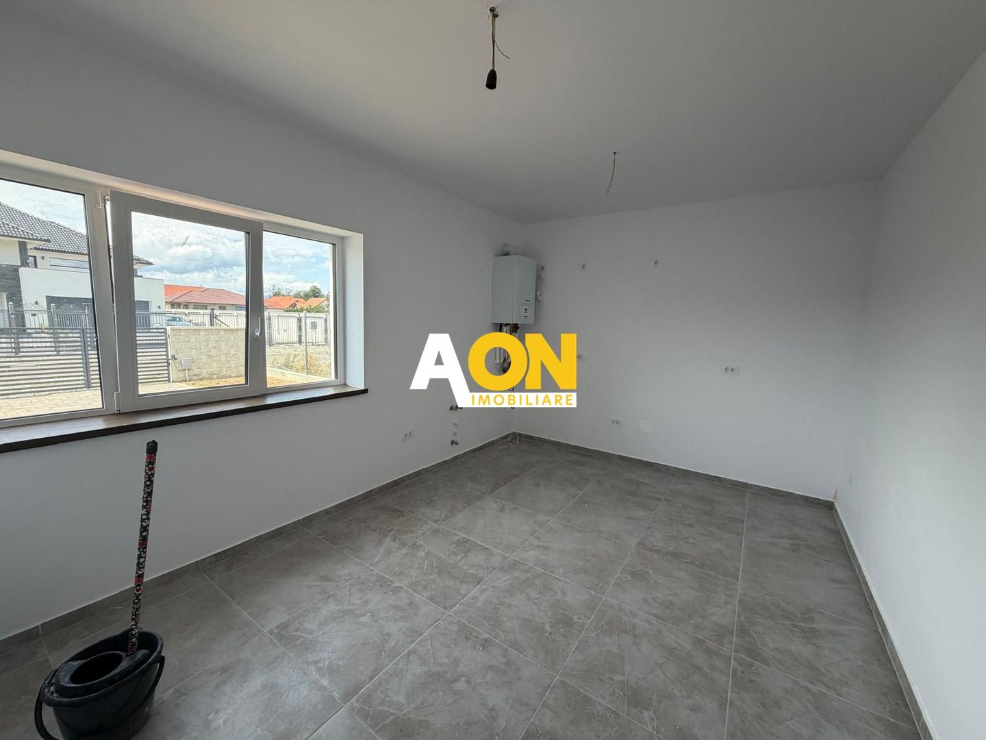 1/2 Duplex 4 Camere, 3 Bai, 2 Balcoane, 431mp Teren - Poză 5