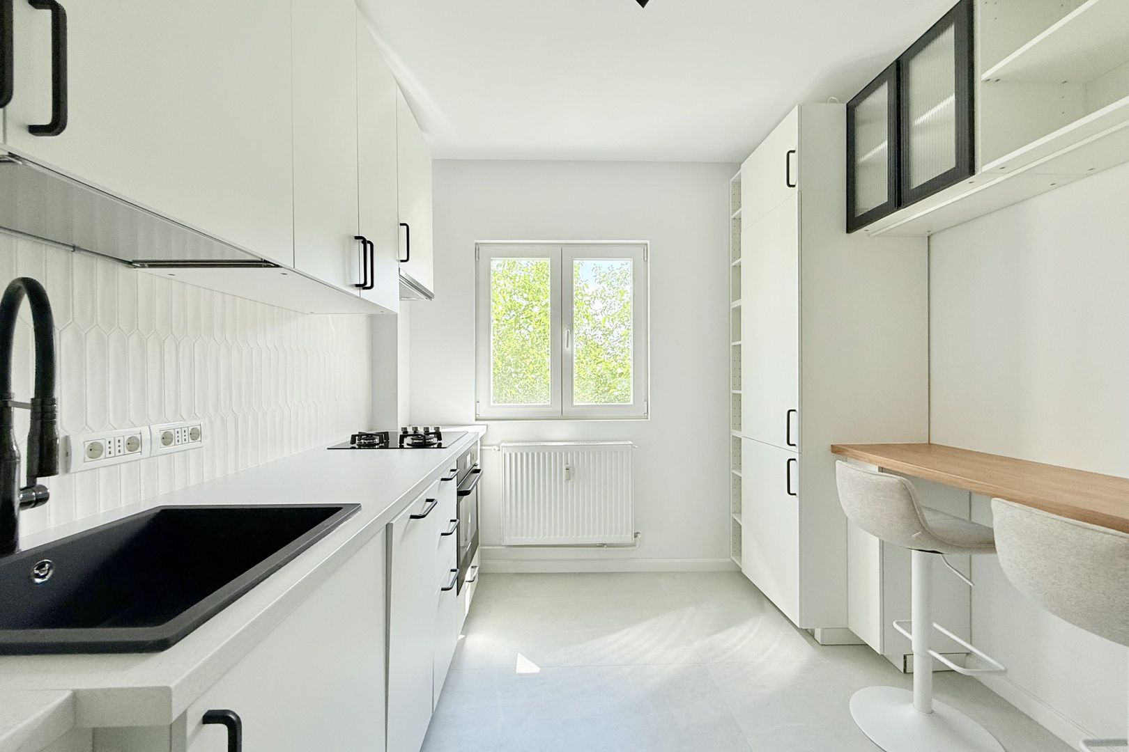 Apartament 3 camere complet renovat, Dorobanți, mobilat și utilat - Poză 12