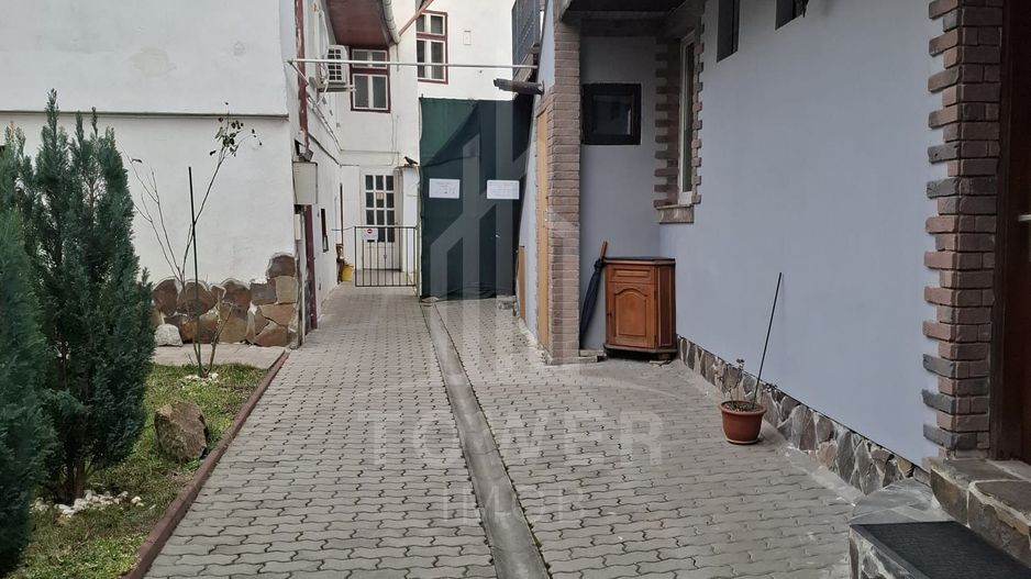 De vânzare teren cu proiect de reconstrucție apartament – zonă centrală - Poză 4