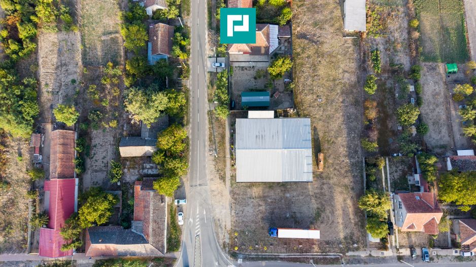 Spatiu comercial cu etaj și teren de 4000mp - Poză 7