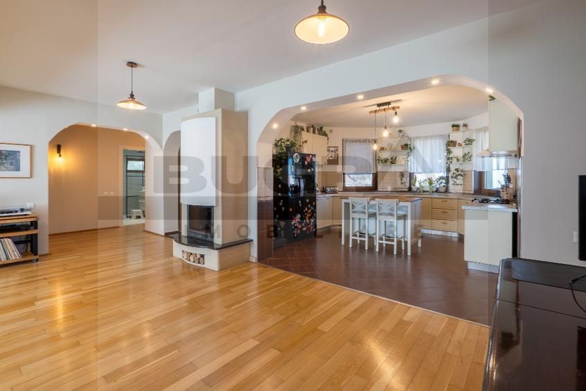 Casa individuala cu teren 750mp, garaj, beci, terasa - Dezmir - Poză 2