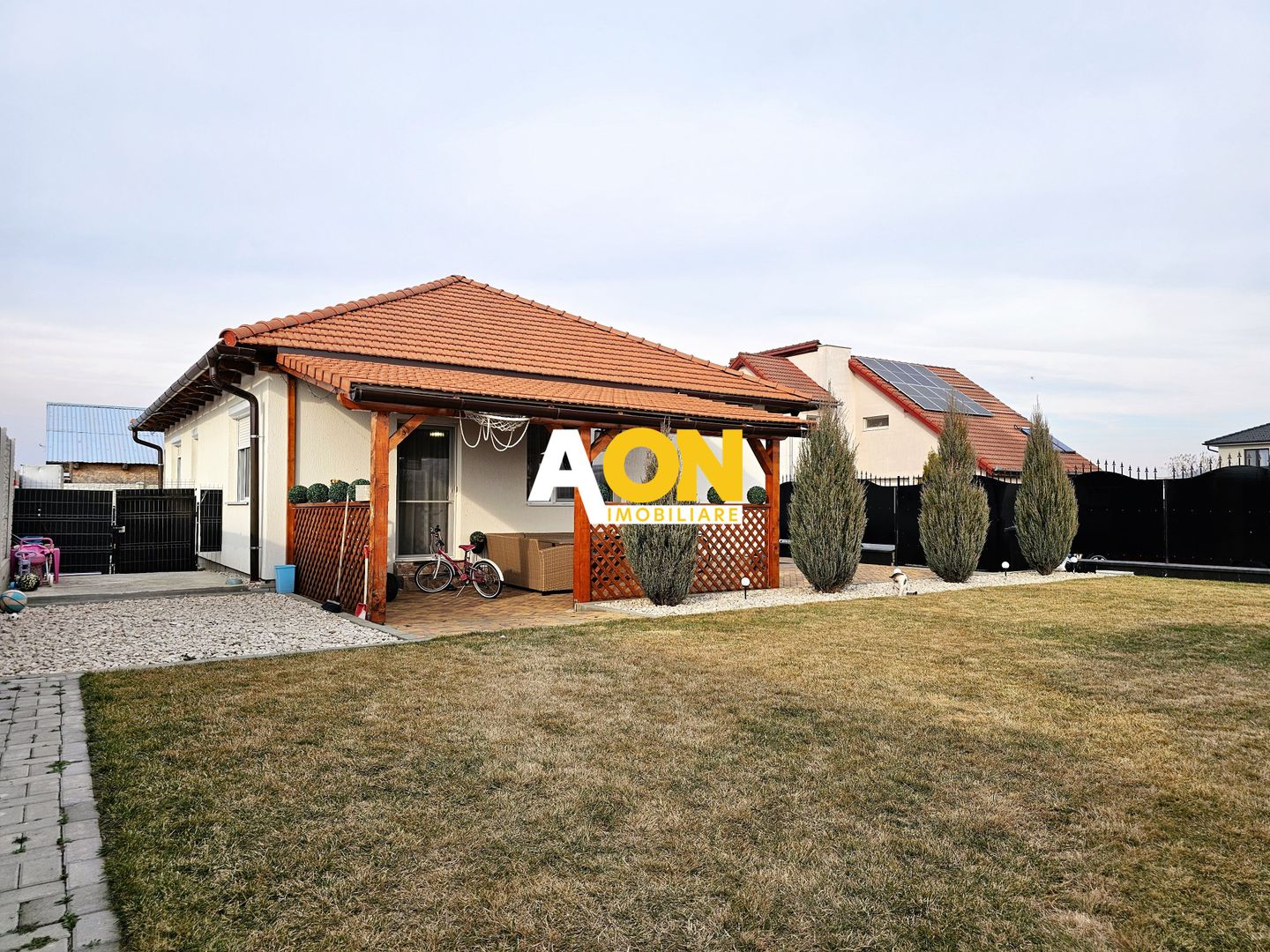 Casa 3 camere, mobilata, utilata, 448 mp teren, Partos - Poză 1