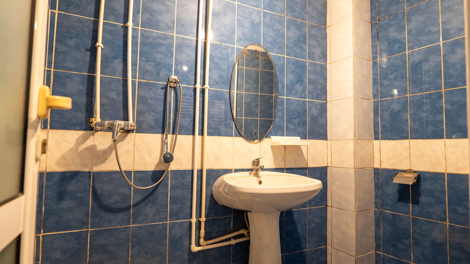 Casă de vânzare – 181 mp, 3 apartamente, 9 camere – București - Poză 30