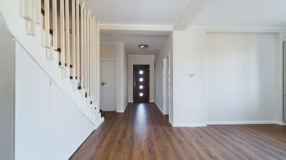 Duplex 1/2 în Moşniţa Nouă - Poză 2