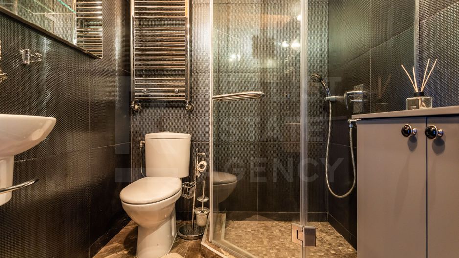 Chirie, casă, 3 nivele, 6 camere, Ialoveni - Poză 15