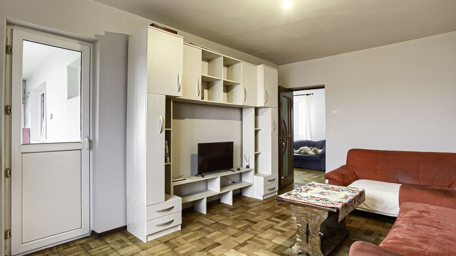 Proprietate Vândută Apartament spatios cu 4 camere strada Fat Frumos - Poză 3