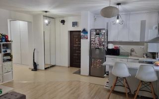 Apartament medern, 2 camere.  Decomandat. Zona Aurel Persu.  Parcare. - Poză 2