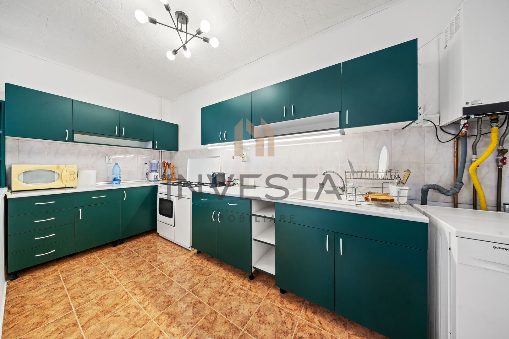 Casa individuala spatioasa cu 4 dormitoare, Colonia Sopor - Poză 5