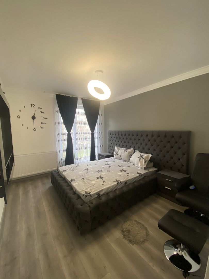 Ag EUROPA vinde apartament NOU sui MOBILAT in Micro 16 la etajul 2. - Poză 2