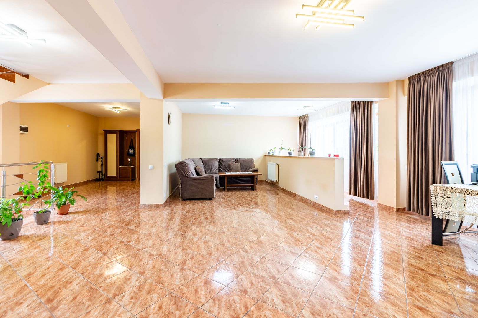 Vanzare Cladire P+1+M cu Spatiu Comercial + Rezidential, Apusului - Poză 15
