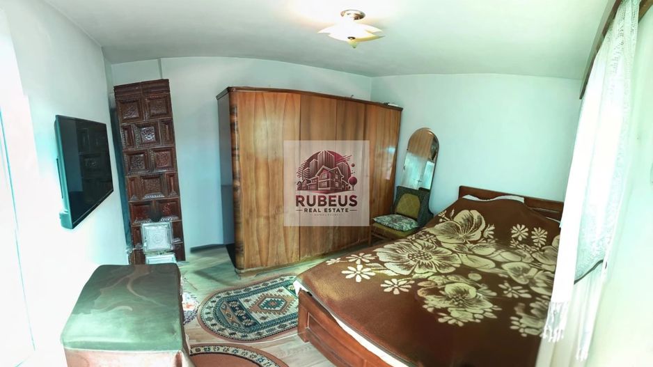 Casa cu personalitate in Calomfirescu – spatiu, liniste si teren gener - Poză 28