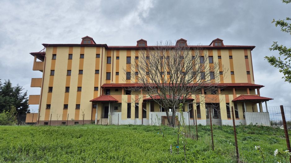 Cladire  S+P+3+M - 1762,18 mp + teren 1608 mp - Lacul Morii - Poză 2