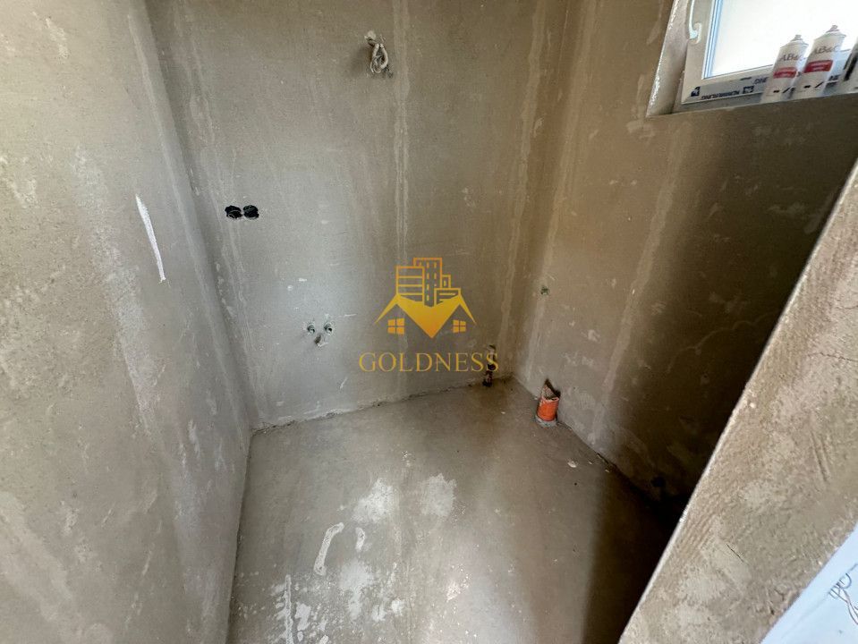 Casa 4 Camere Semifinisata, Curte 450mp, Terasa 65mp,  Dezmir - Poză 12