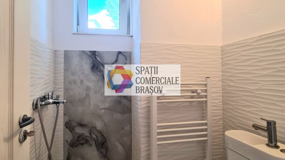Spatiu comercial de închiriat cu 380v Brasov - 82 mp # spatii-comerciale-brasov - Poză 5