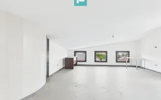 Clădire comercială în zona Grădiște - Poză 19