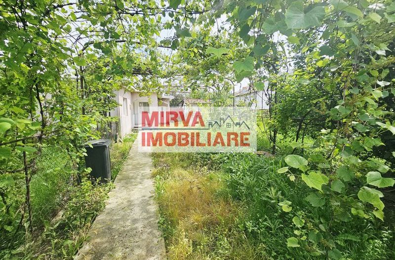 Casă cu 2 camere și teren generos, Dărmănești – Exclusivitate - Poză 1