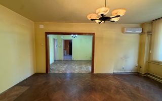 Apartament 4 camere, parter inalt zona Punctele Cardinale - Central - Poză 1