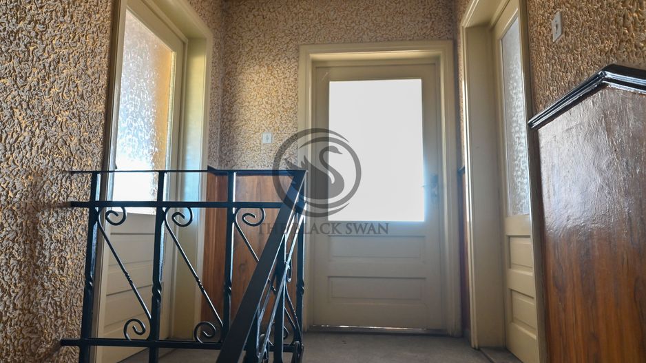 Casa cu 6 camere de vanzare | Zona Ultracentrala, Baicoi | Comision 0% - Poză 14