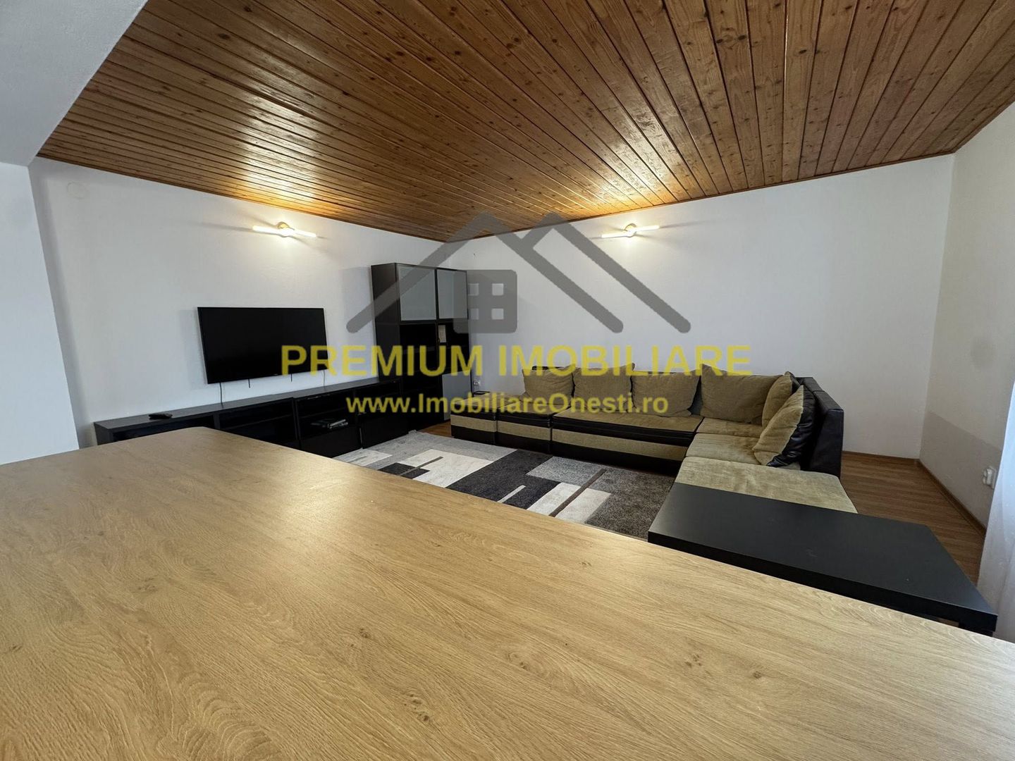 Casa de inchiriat in Onesti | Curte, Foisor, toate utilitatile - Poză 13